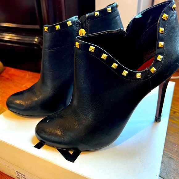 Schutz leather gold studded Eva booties - Picture 1 of 5